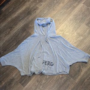 Aero Cropped Hooded Shirt
